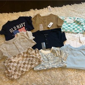 Old navy t shirts 12-18m/18-24m
